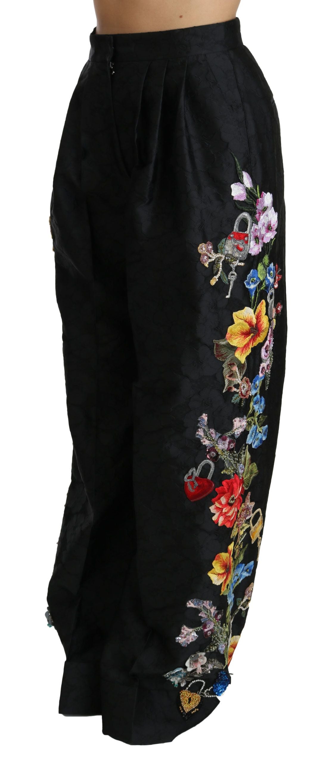 Pantalones de brocado negro con flores, lentejuelas y cuentas
