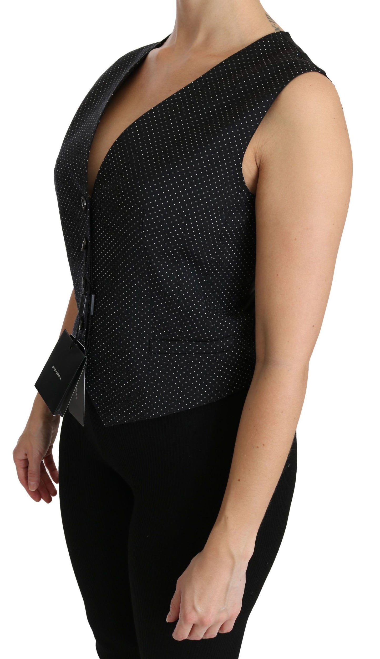 Chaleco tipo blusa con lunares negros
