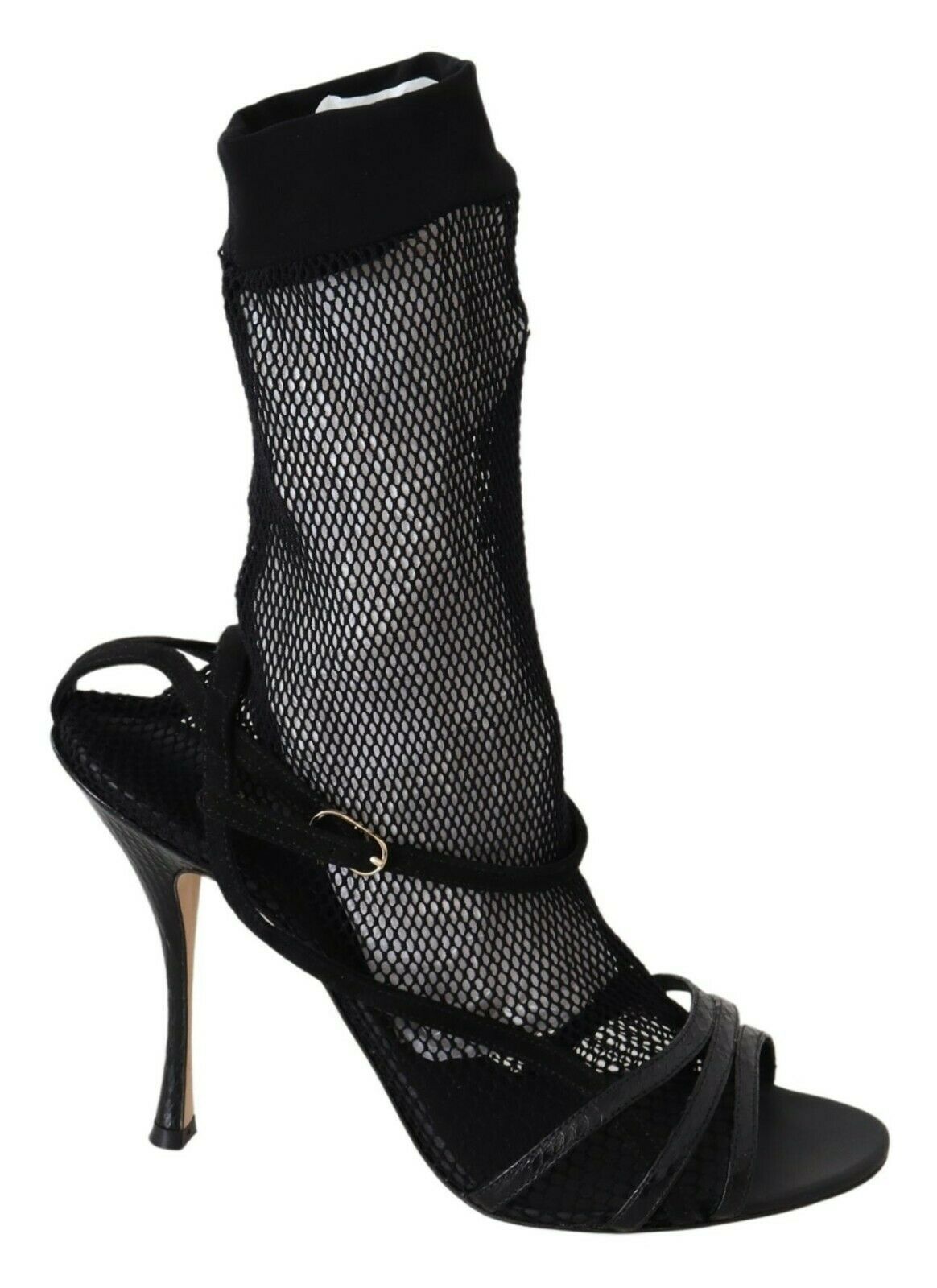Botas cortas de ante negro, sandalias y zapatos