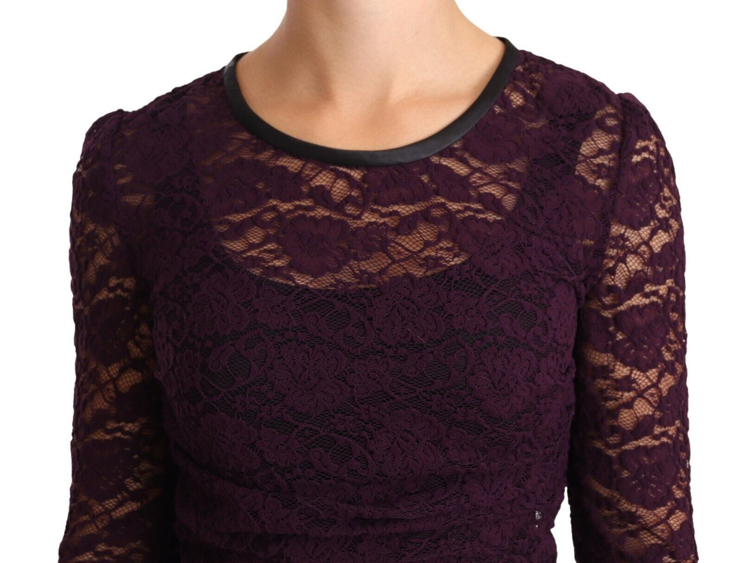 Blusa de manga larga con encaje morado