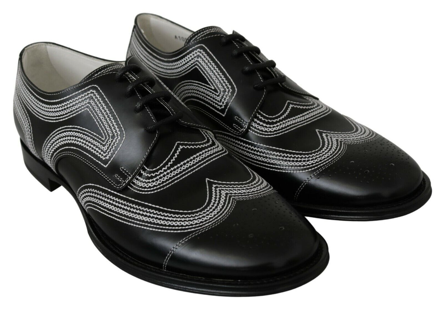 Zapatos Derby formales de cuero negro con cordones blancos