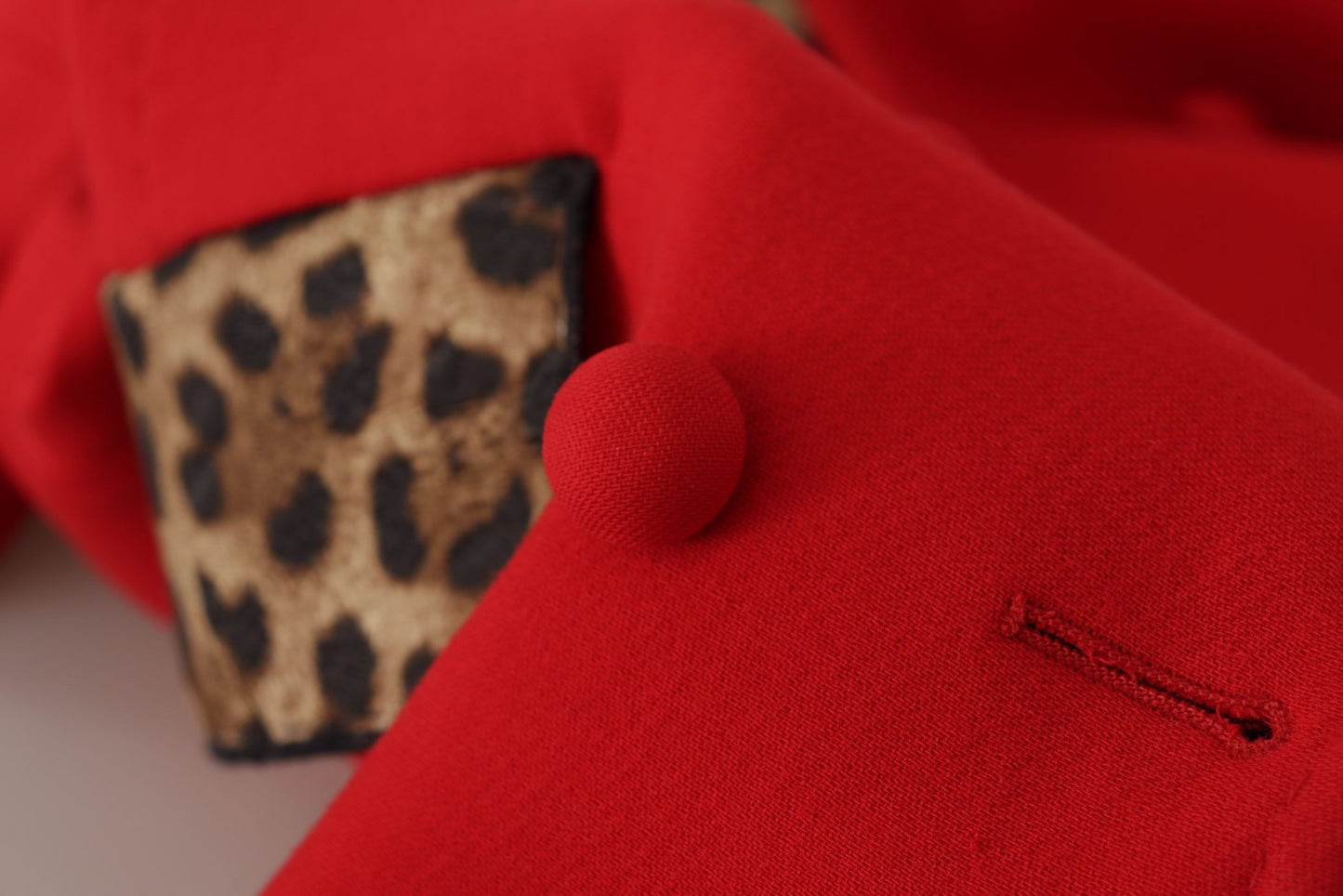 Chaqueta gabardina de lana de leopardo rojo