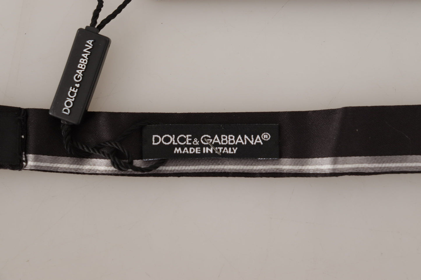 Corbata Papillon de seda 100 % con forro gris y negro