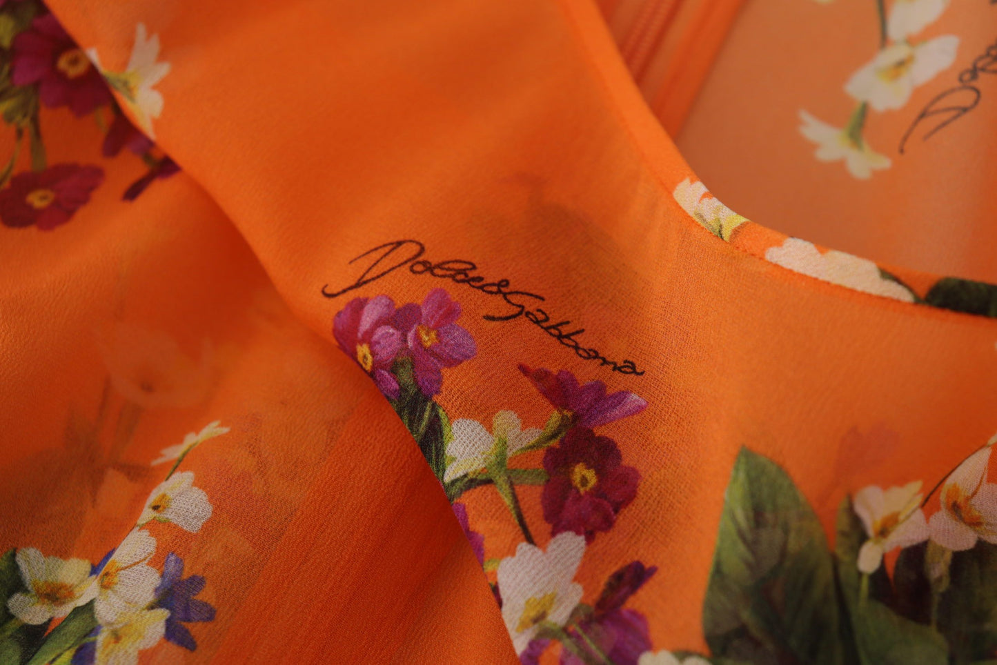 Blusa de manga larga con estampado floral naranja
