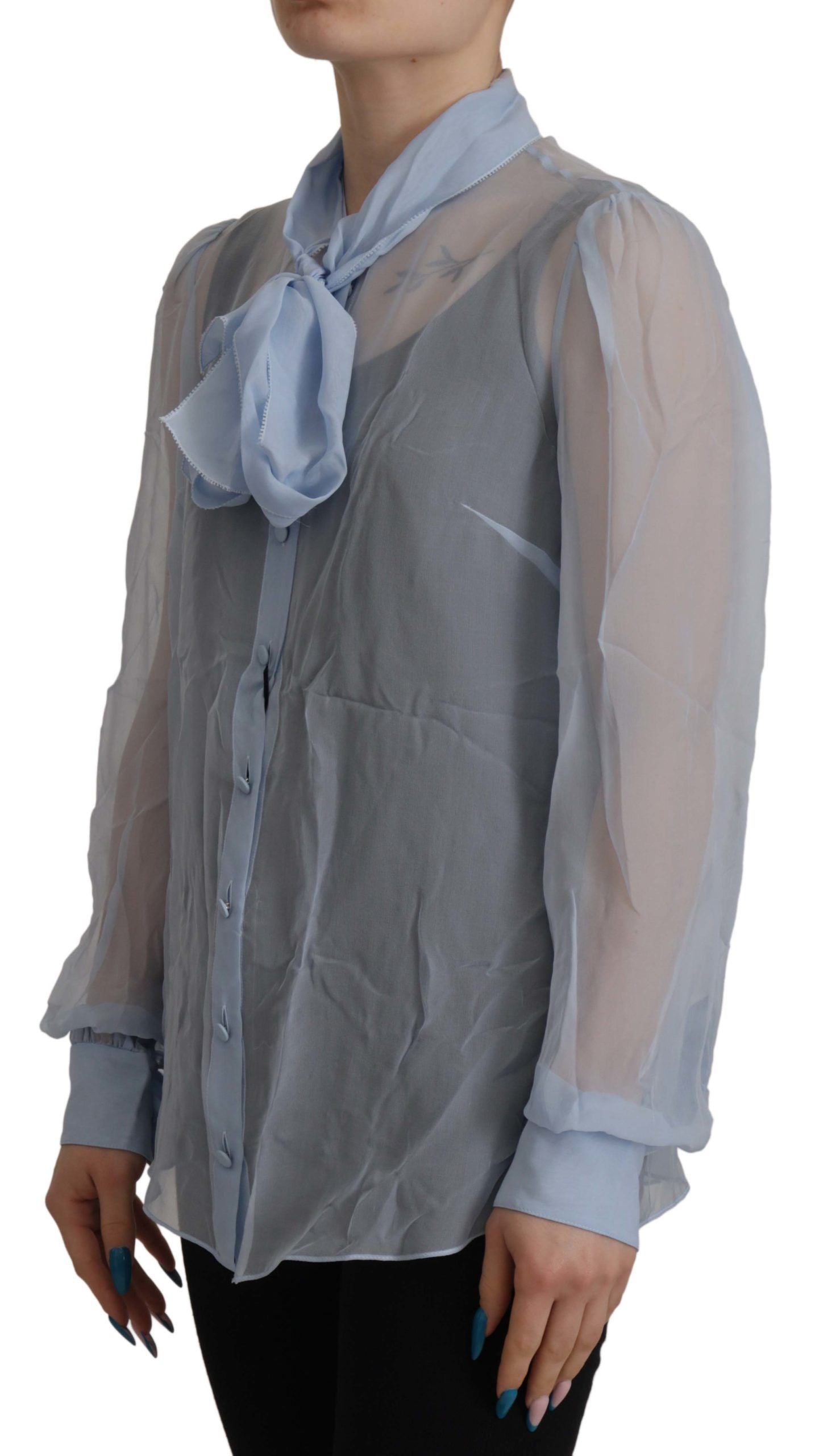 Top de manga larga con cuello Ascot de seda azul claro