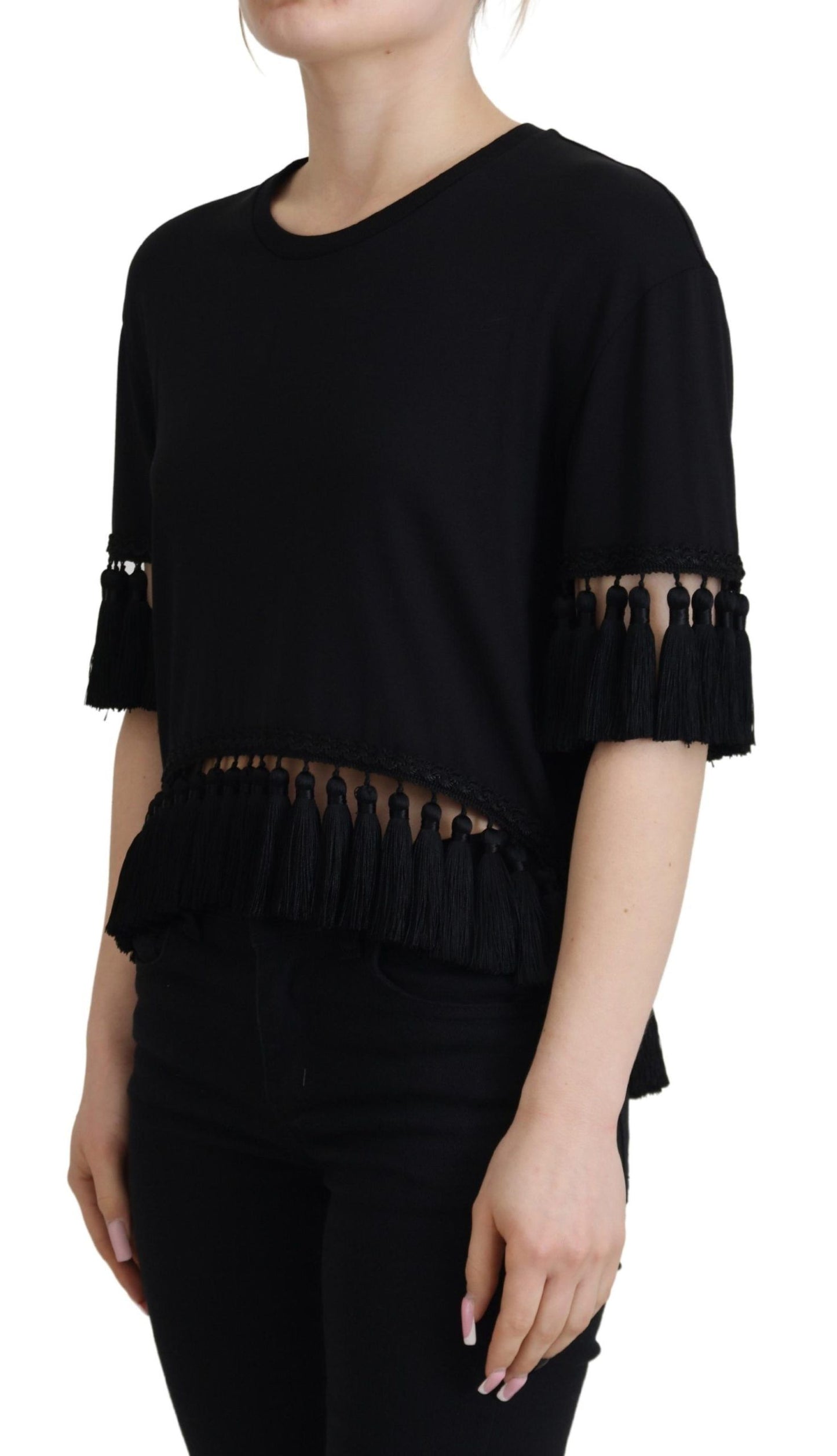 Blusa negra tipo camiseta de algodón con borlas