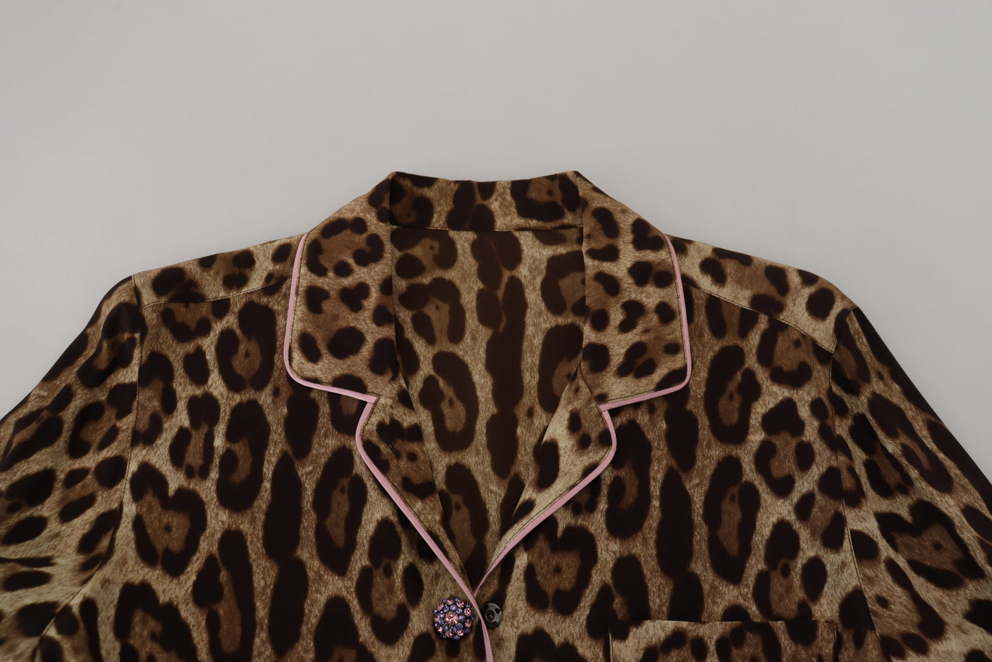Blusa de manga larga con estampado de leopardo marrón