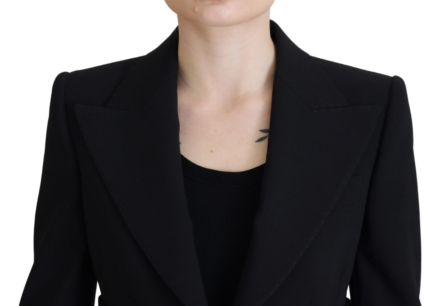 Chaqueta blazer de lana negra de botonadura sencilla