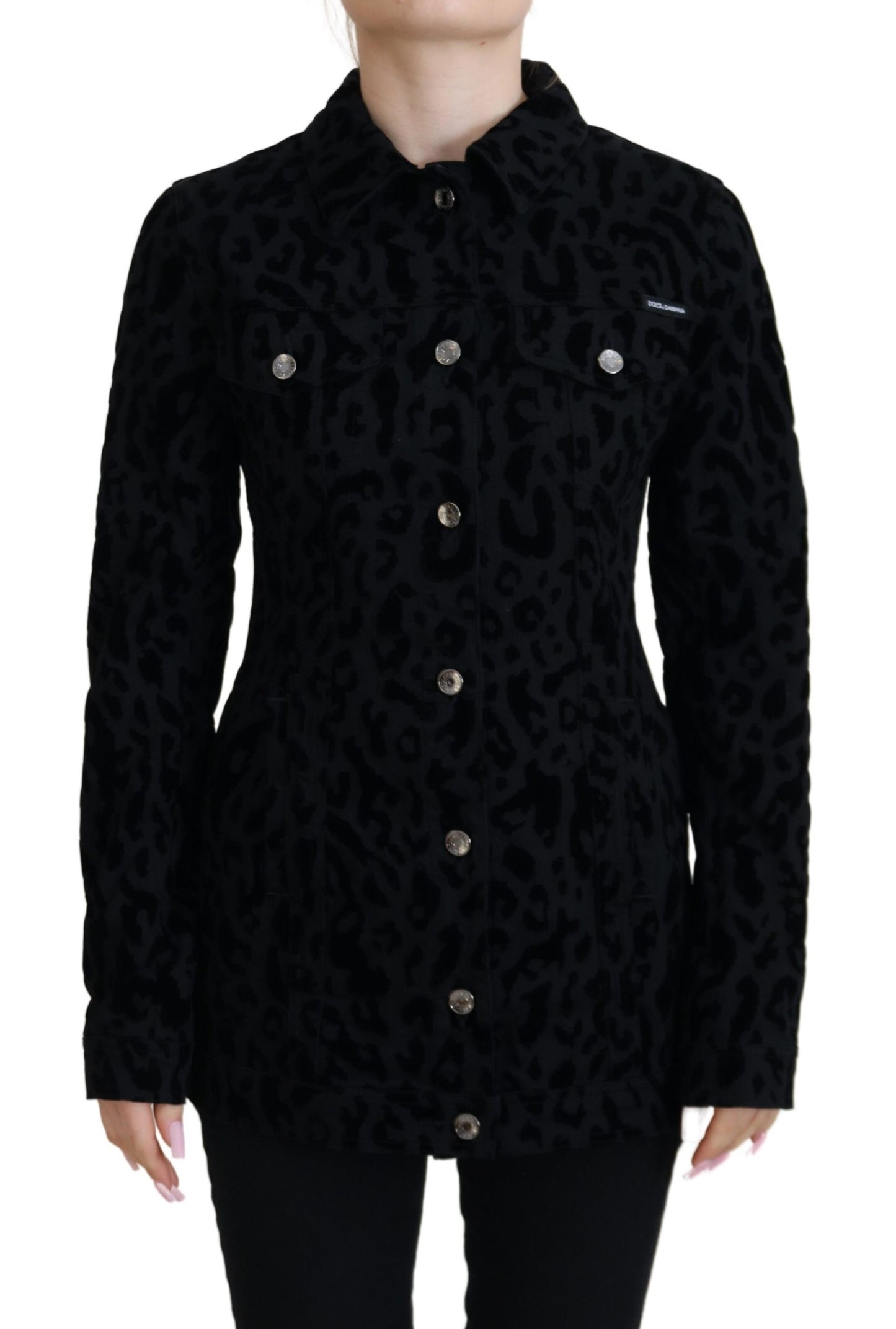 Chaqueta vaquera de algodón y manga larga con estampado de leopardo negro