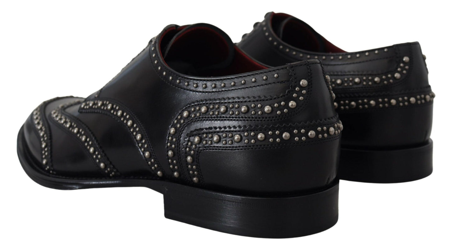 Zapatos Derby de vestir de cuero negro con tachuelas