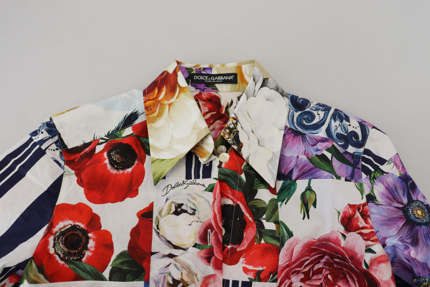 Blusa de algodón con cuello y estampado floral multicolor