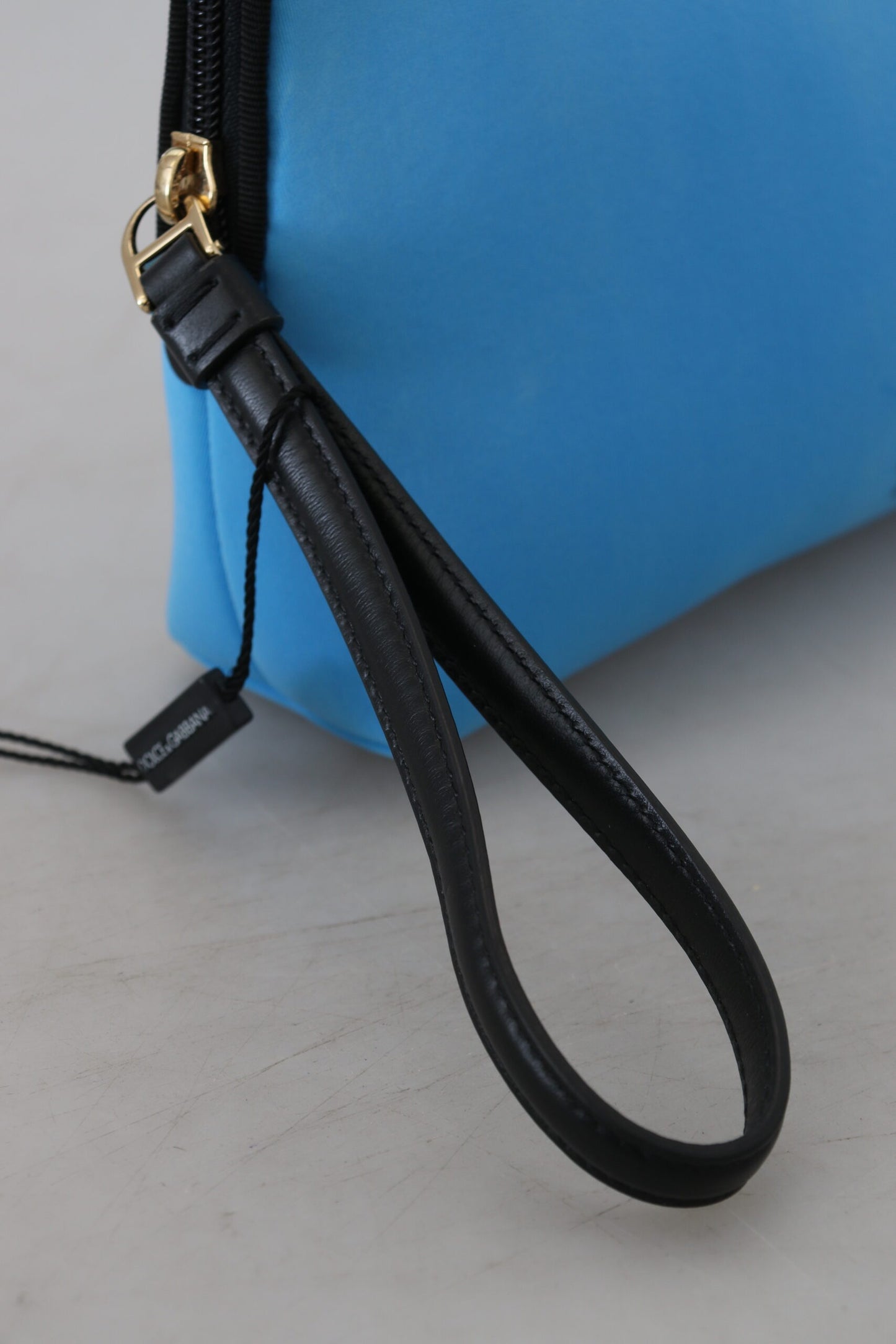 Trousse de toilette à imprimé léopard avec logo bleu