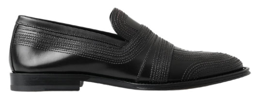 Mocasines de piel negra con costuras