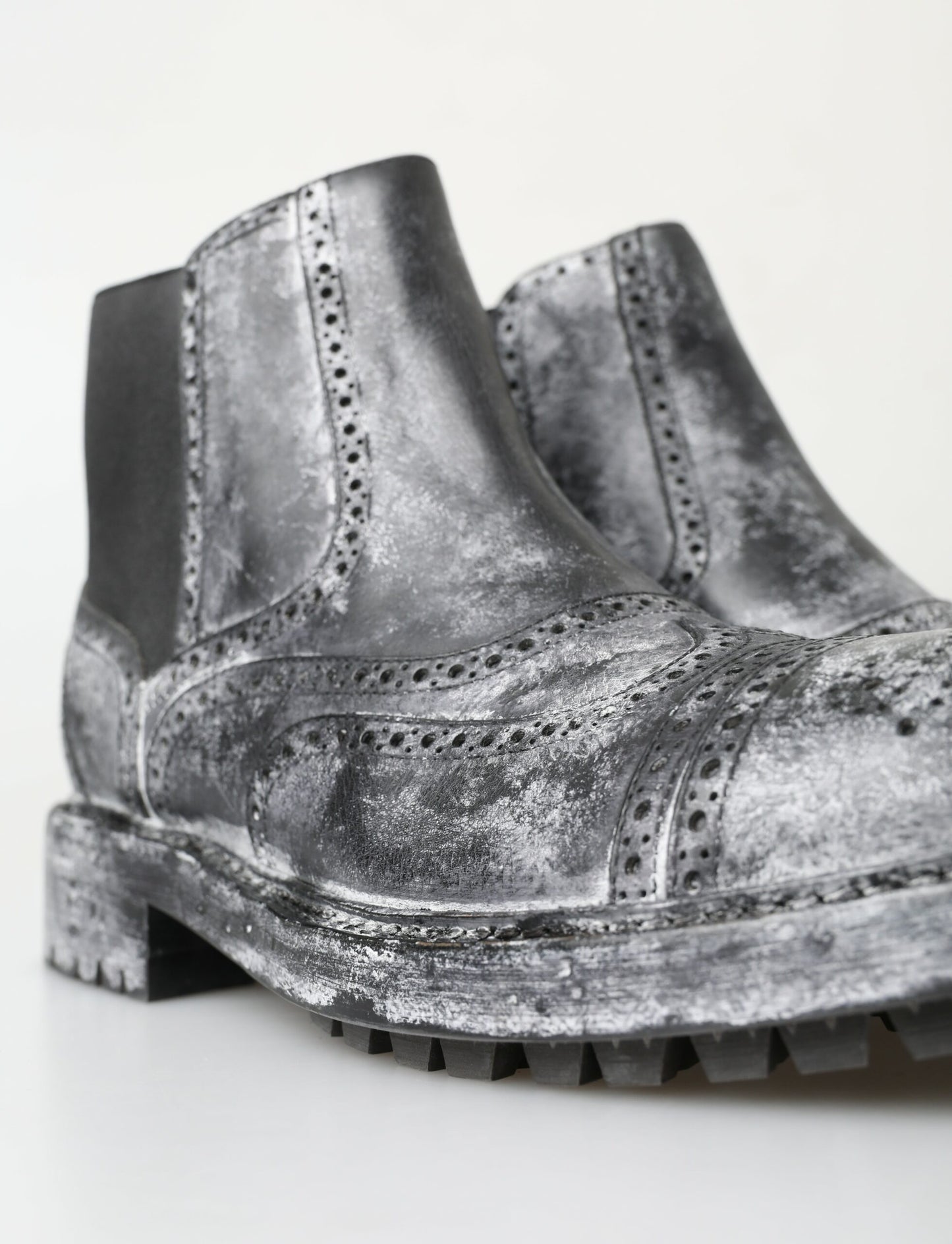 Botines de piel negros y grises