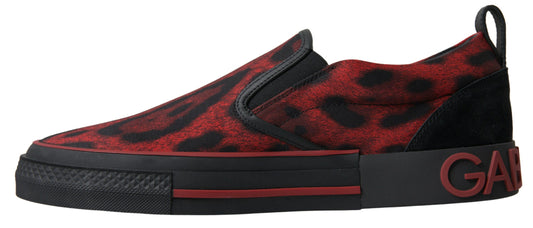 Mocasines de leopardo rojos y negros