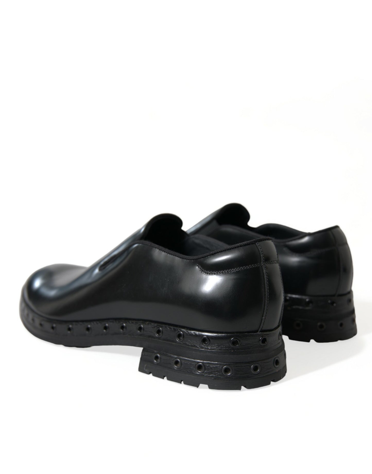 Mocasines de vestir de cuero negro con tachuelas