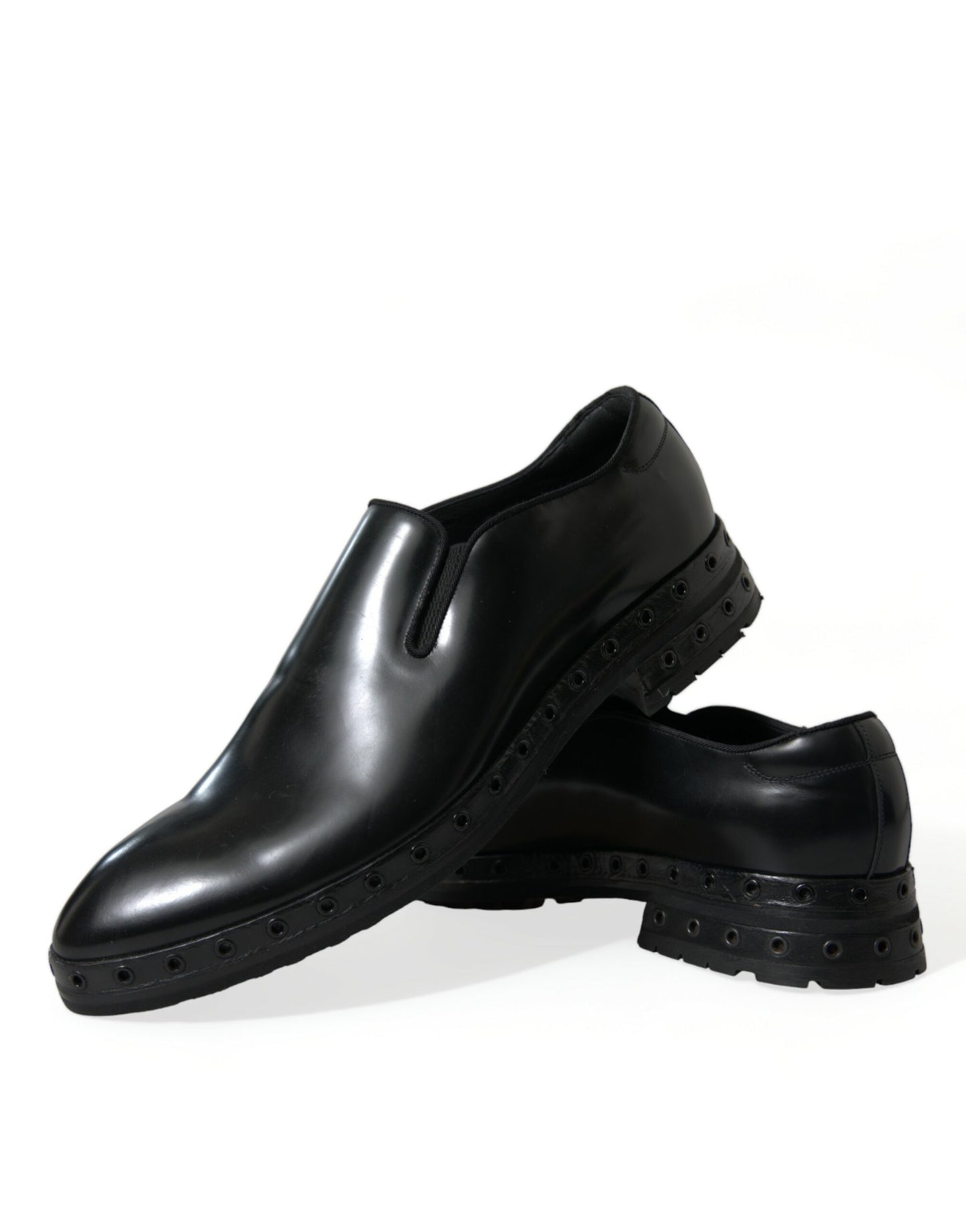 Mocasines de vestir de cuero negro con tachuelas