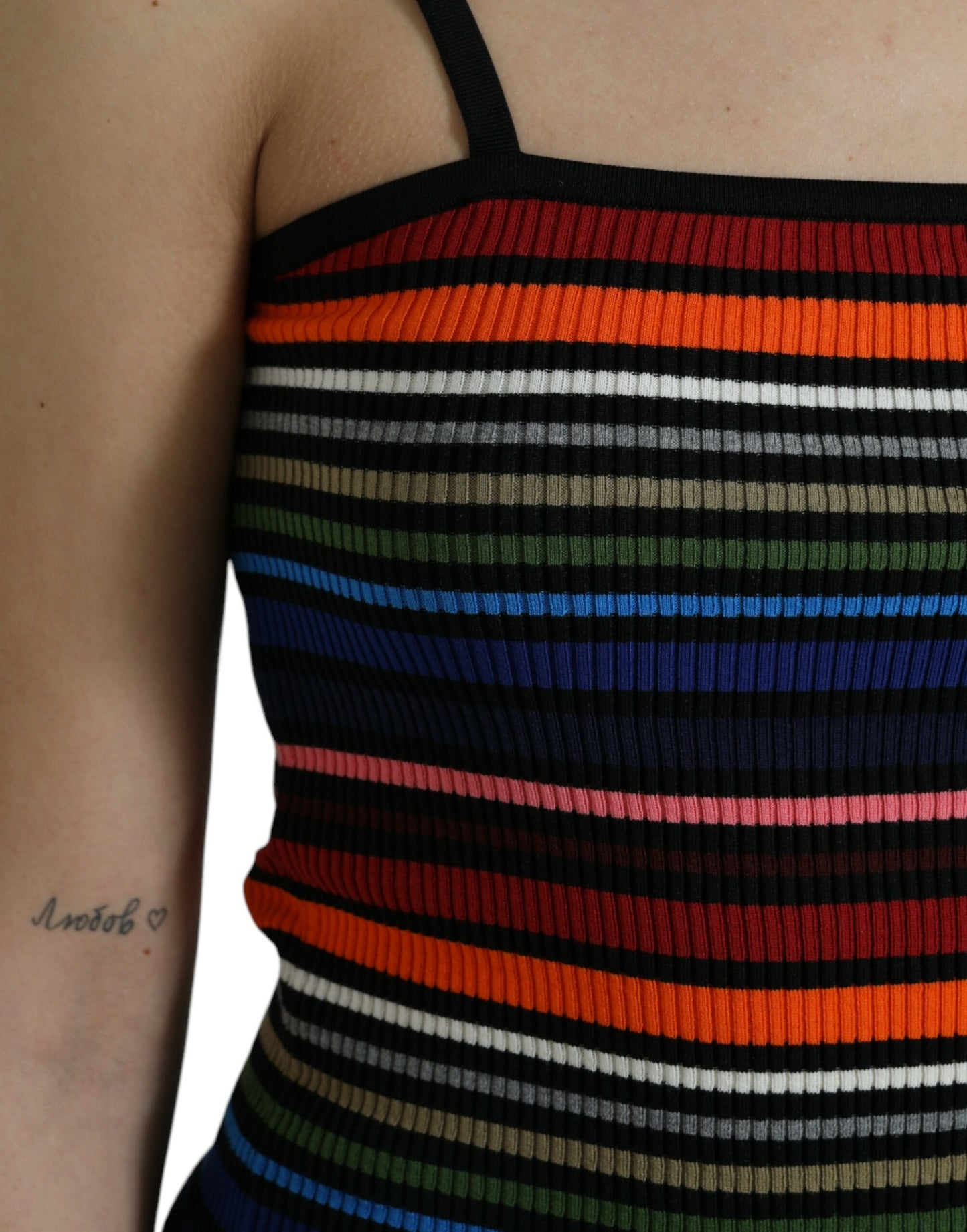 Camiseta sin mangas con tirantes finos y rayas multicolores
