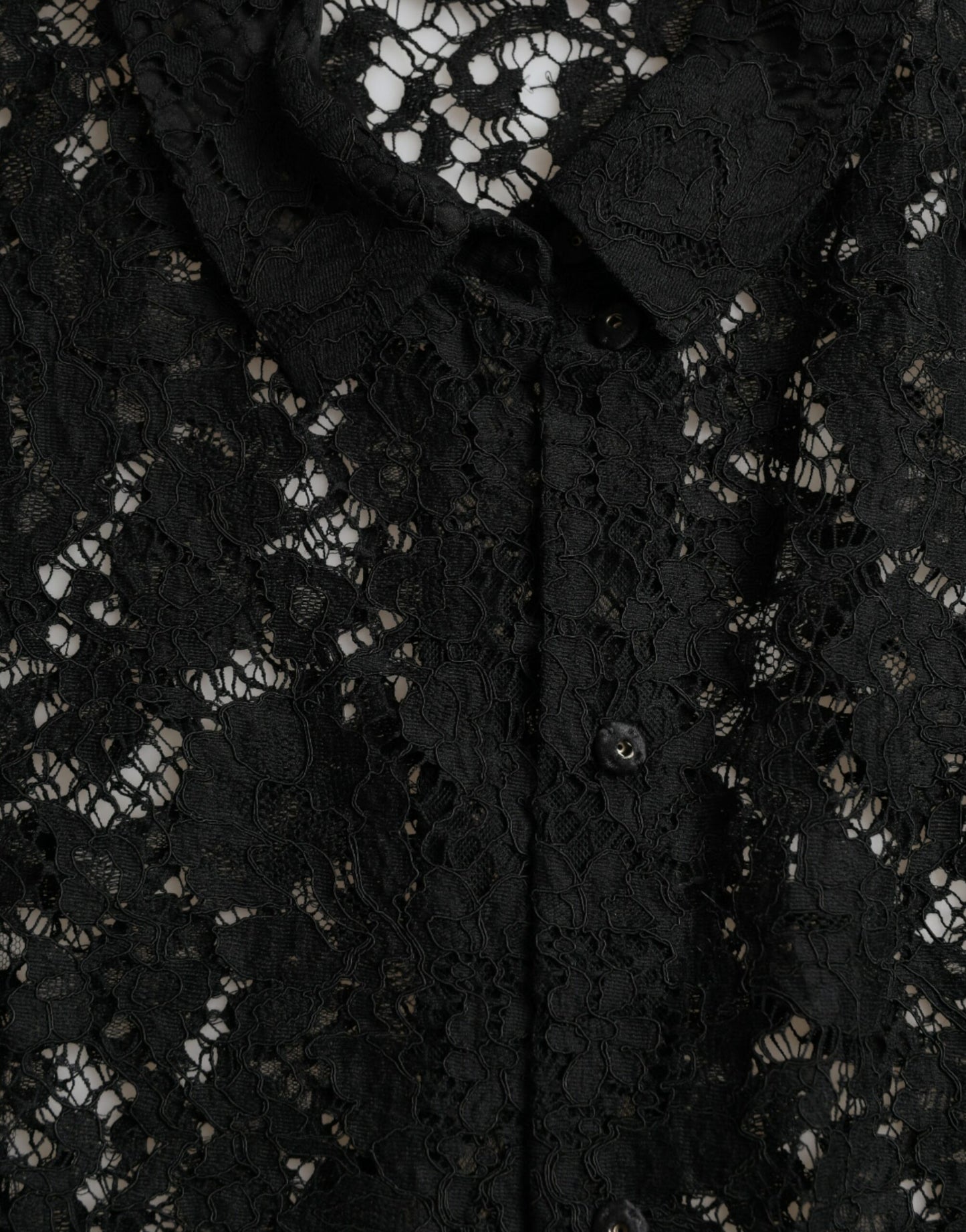 Blusa de manga larga con encaje floral negro
