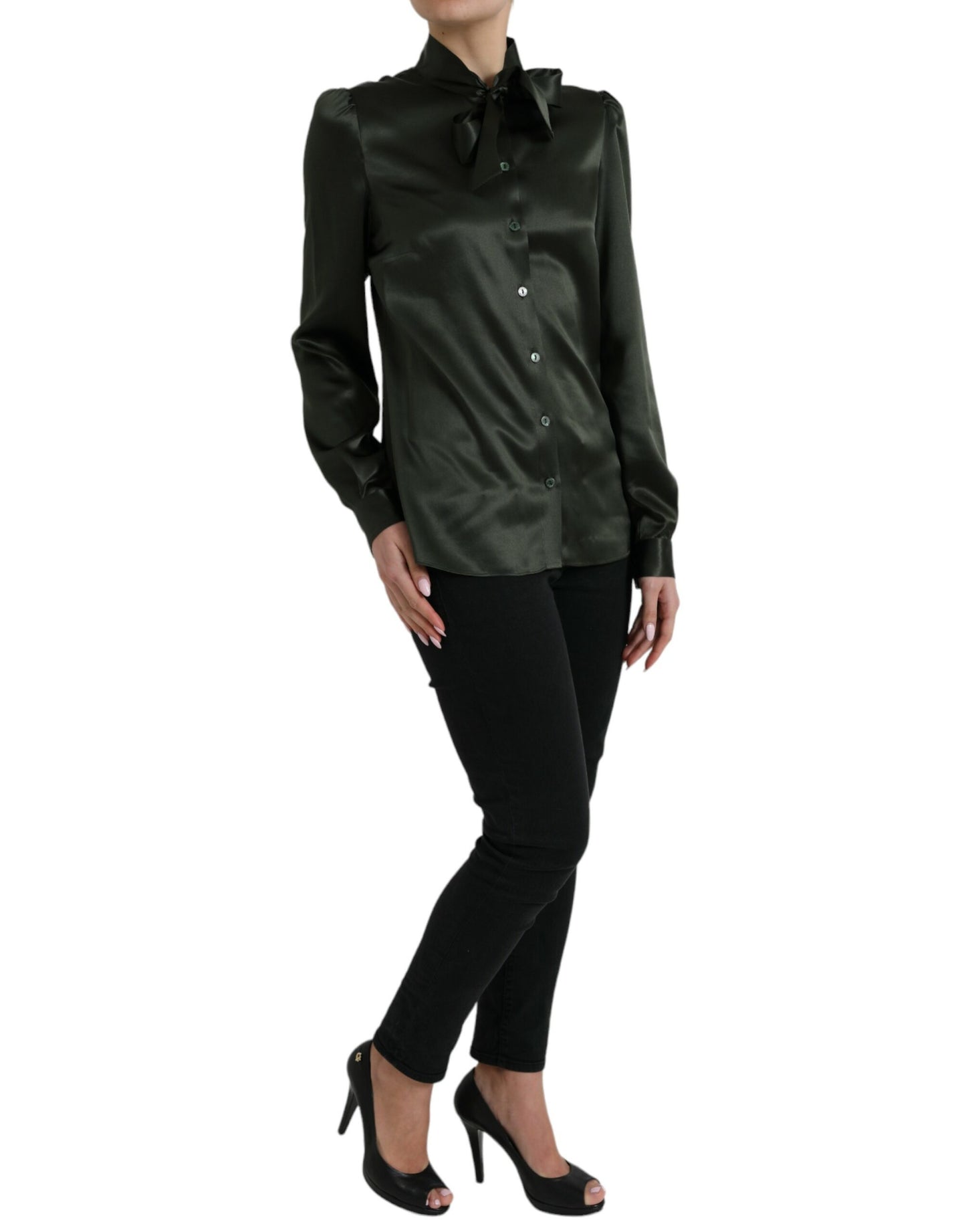 Blusa gris de manga larga con cuello Ascot