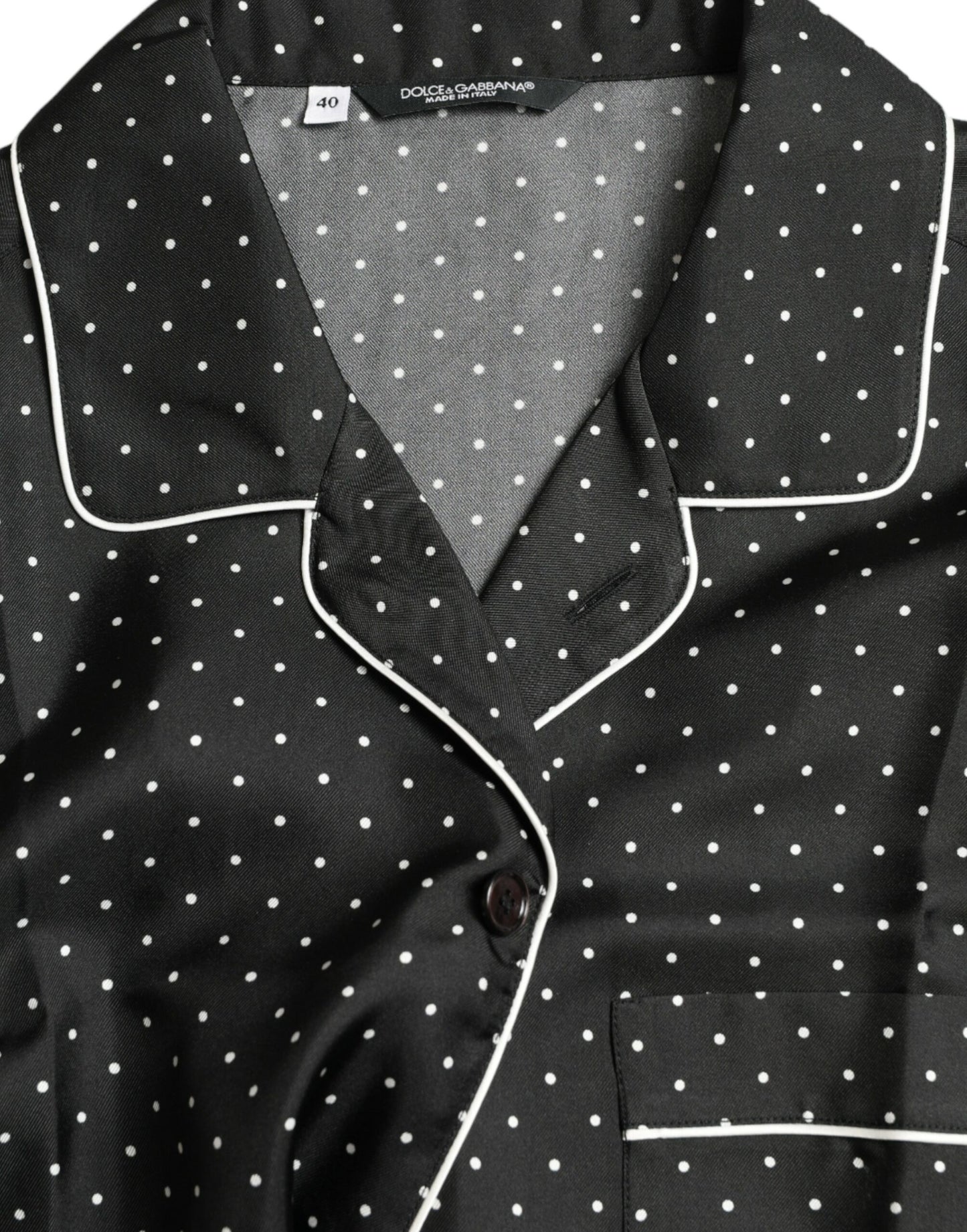 Camisa de manga larga de seda con lunares negros