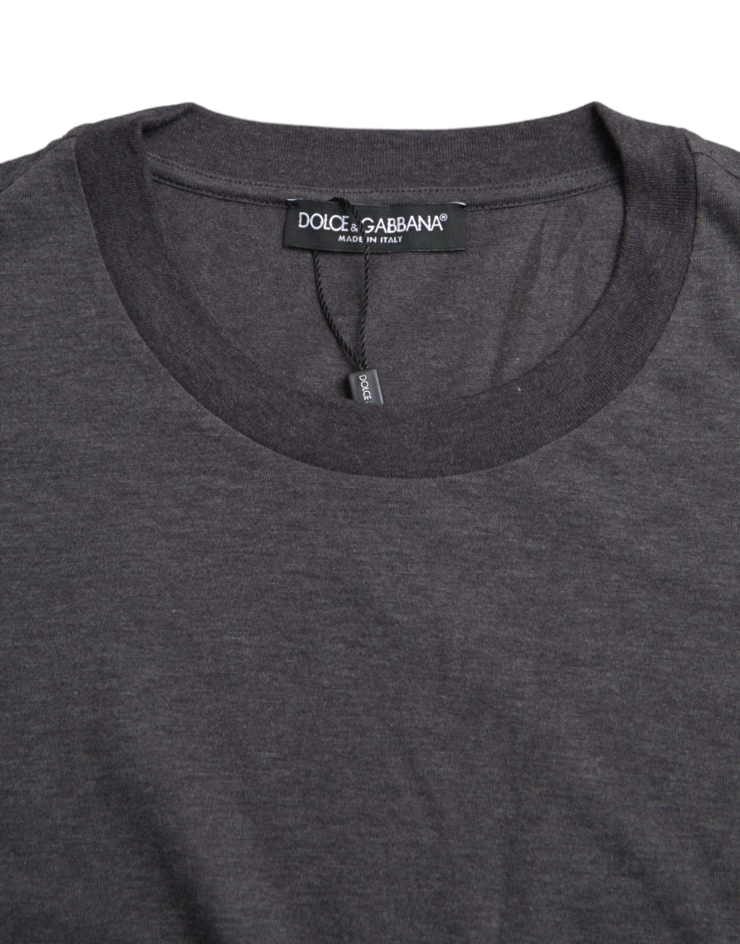 T-shirt gris à manches courtes et col rond en coton