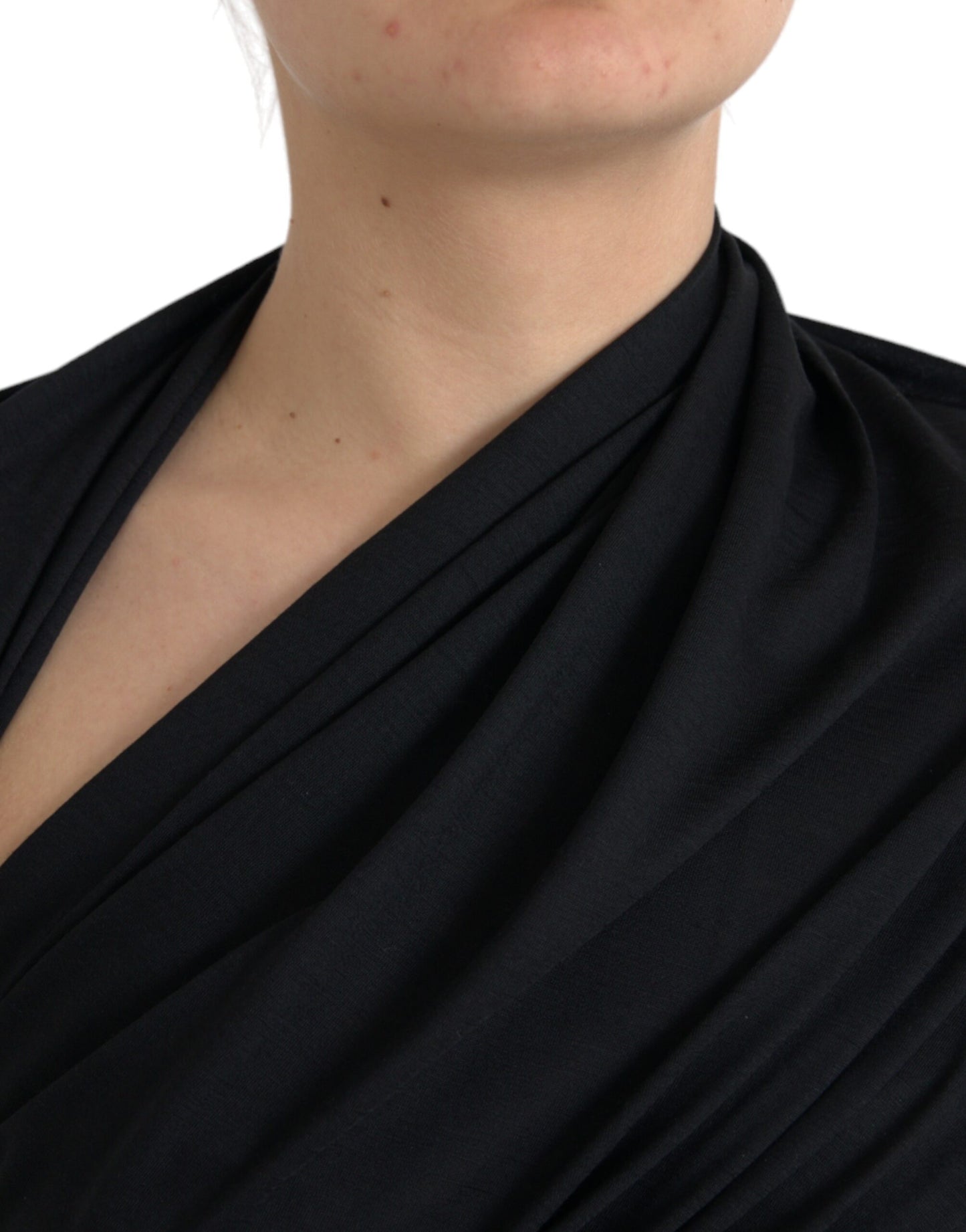 Haut asymétrique à manches longues en laine noire découpée