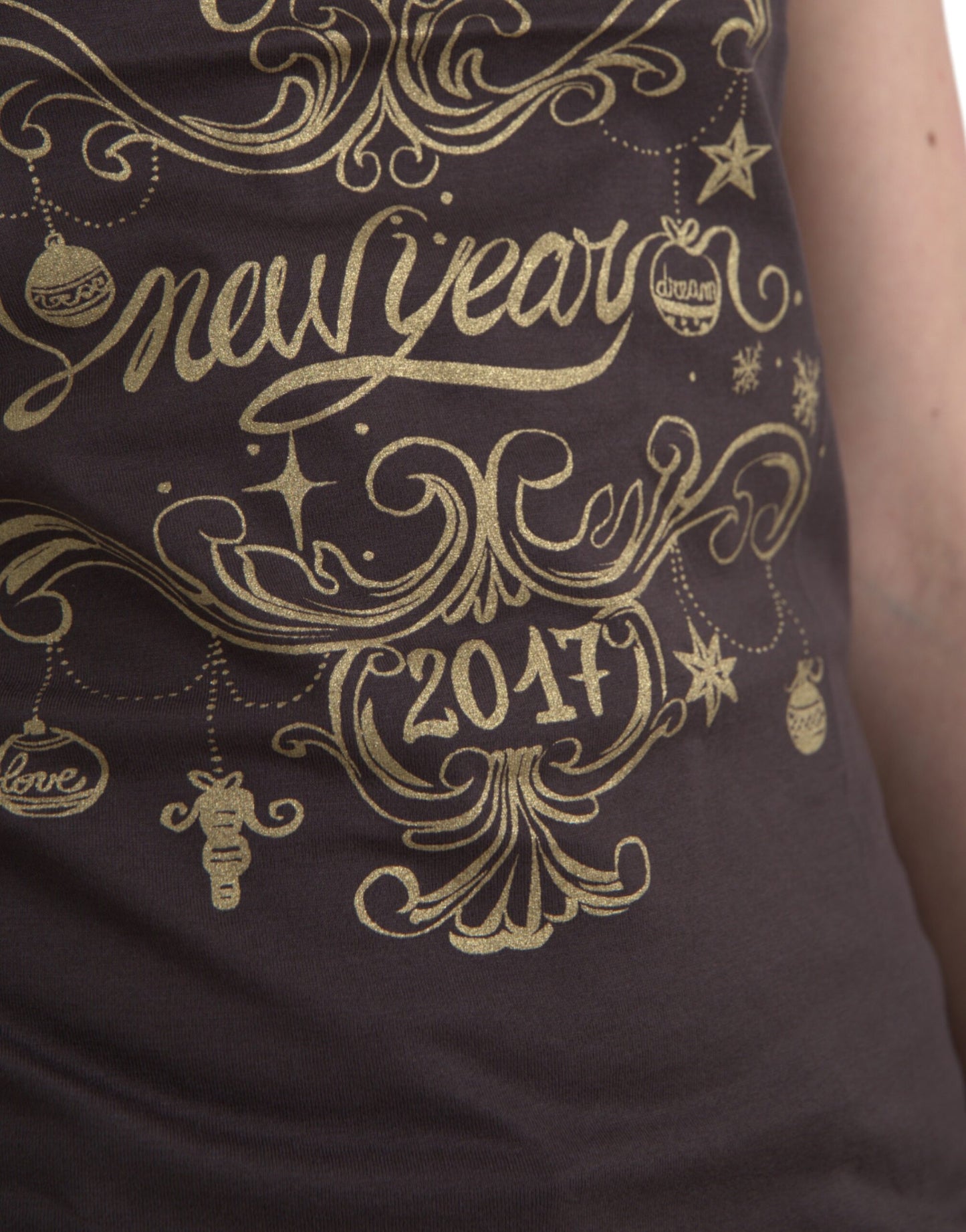 Camiseta marrón de cuello redondo con estampado Motive 2017