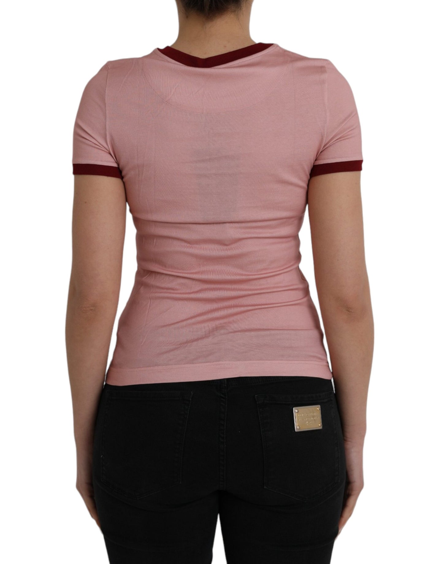 Camiseta de algodón rosa de manga corta y cuello redondo