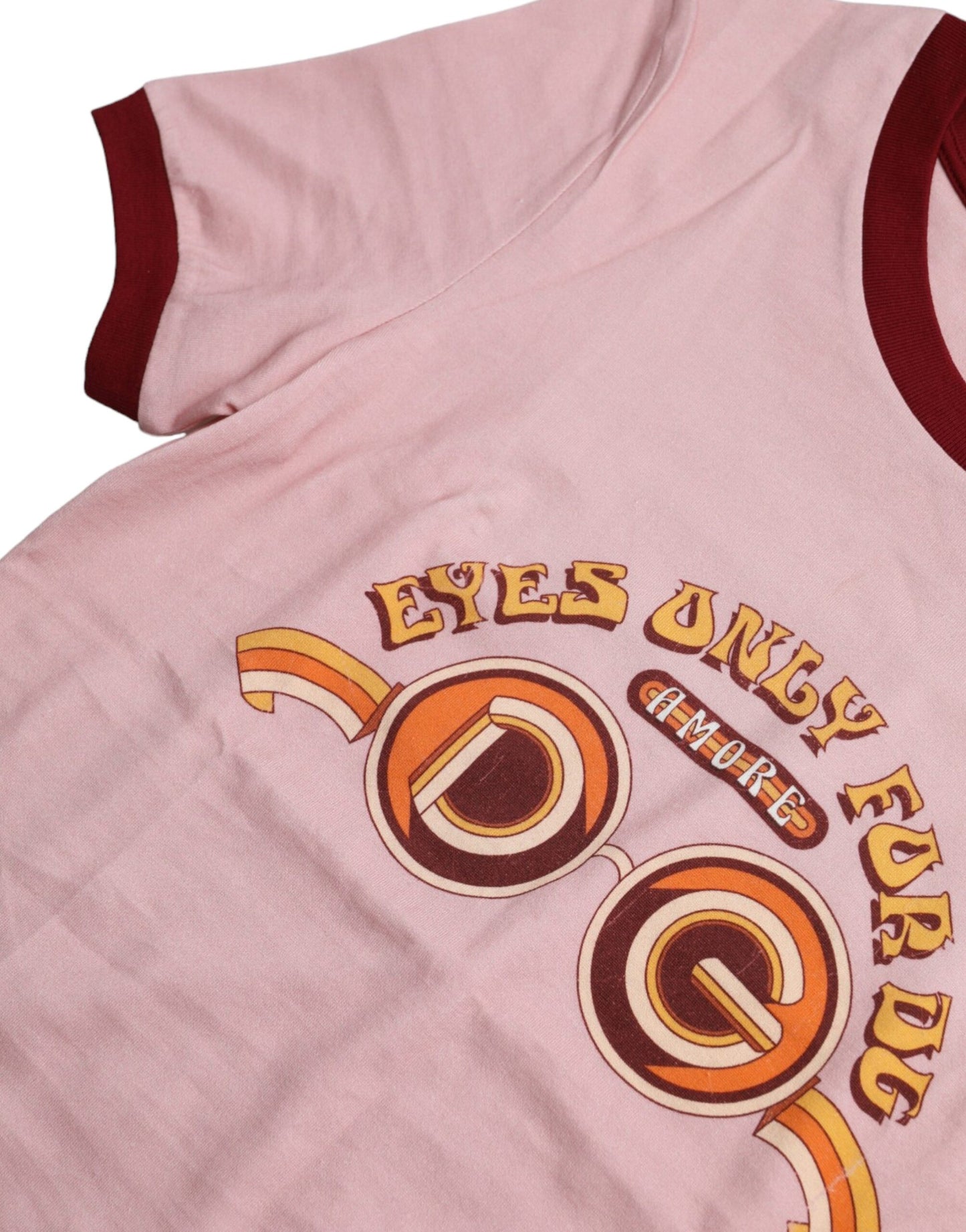 Camiseta de algodón rosa de manga corta y cuello redondo