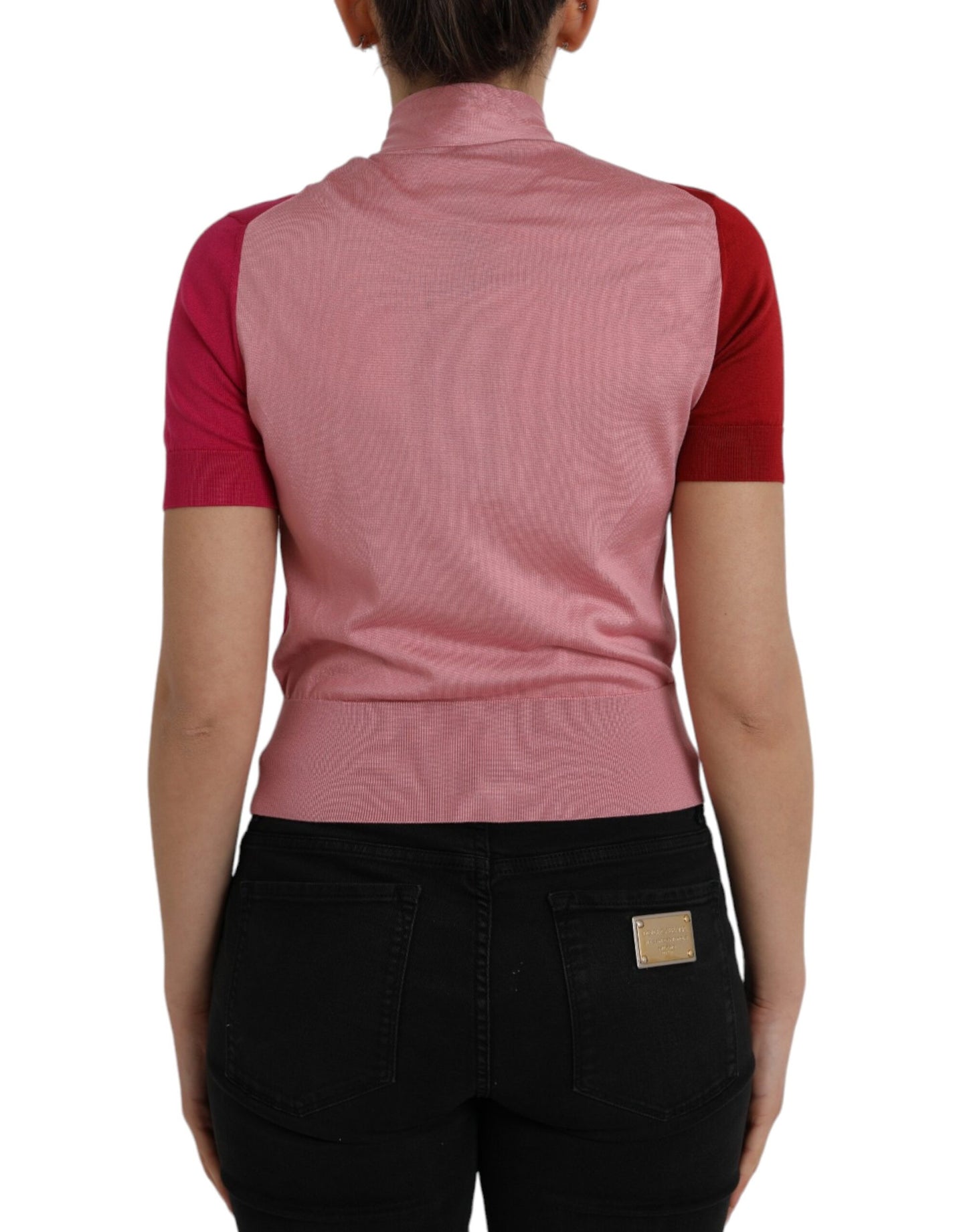 Jersey rosa de manga corta con cuello Ascot