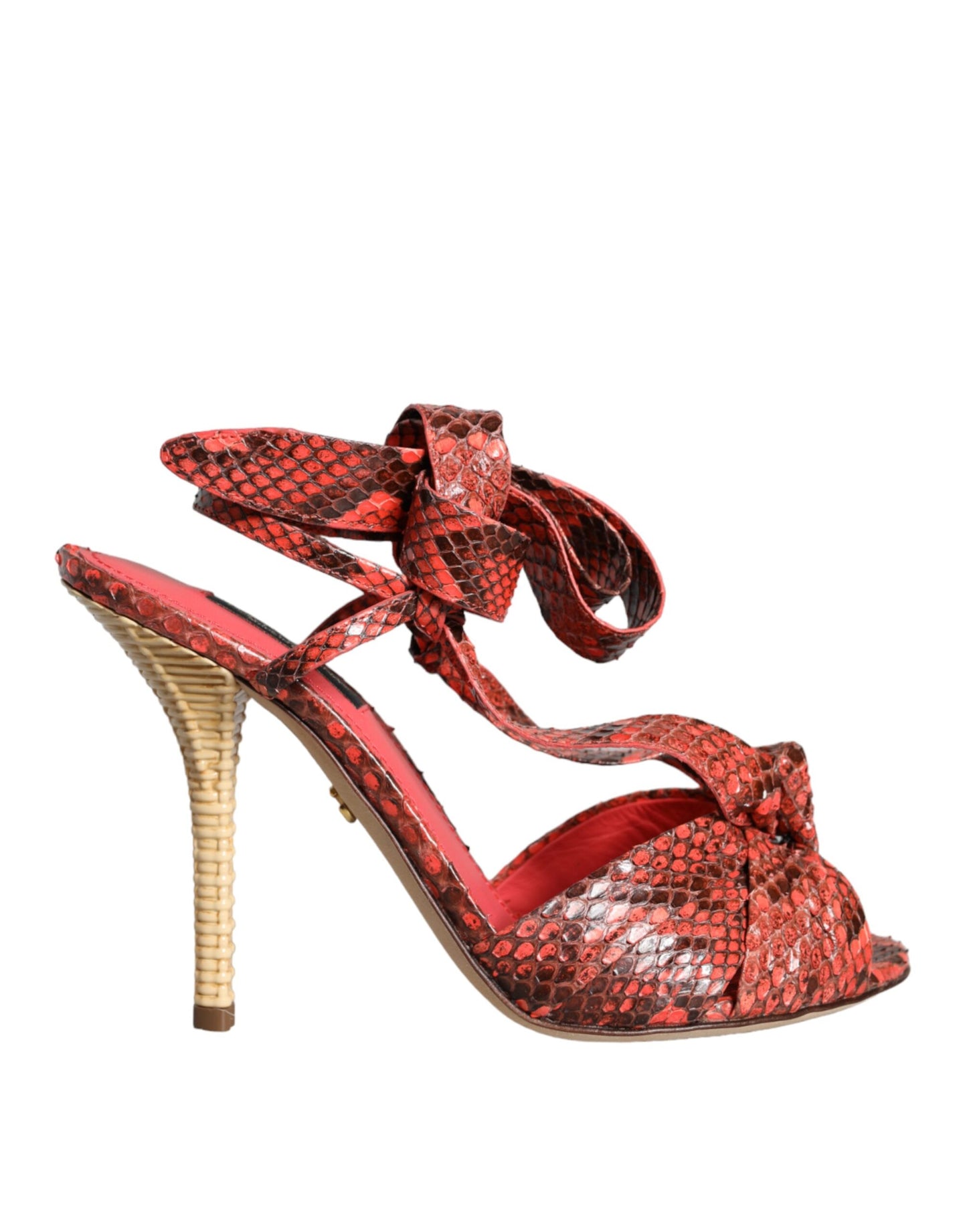 Sandalias de tacón de piel exótica color coral