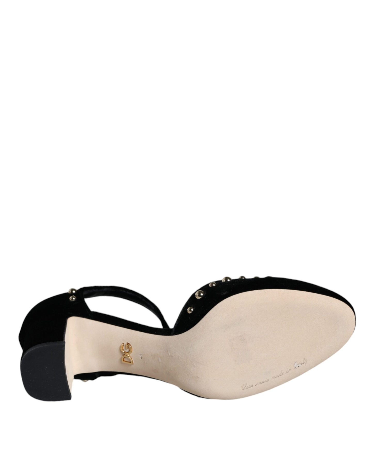 Zapatos de tacón con tiras al tobillo y rosas de terciopelo negro