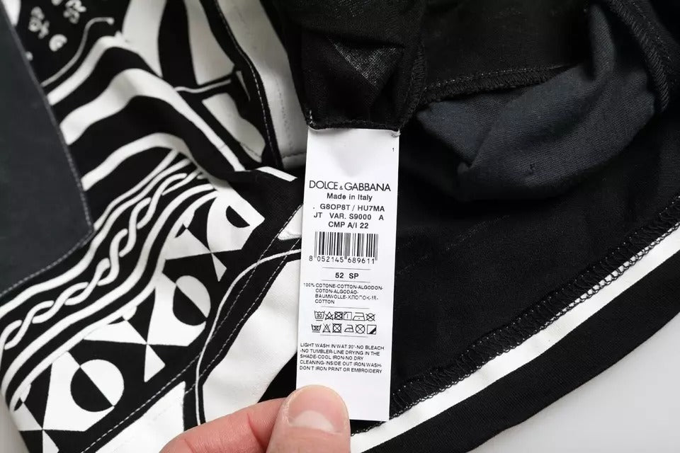 T-shirt noir à manches courtes en coton imprimé graphique