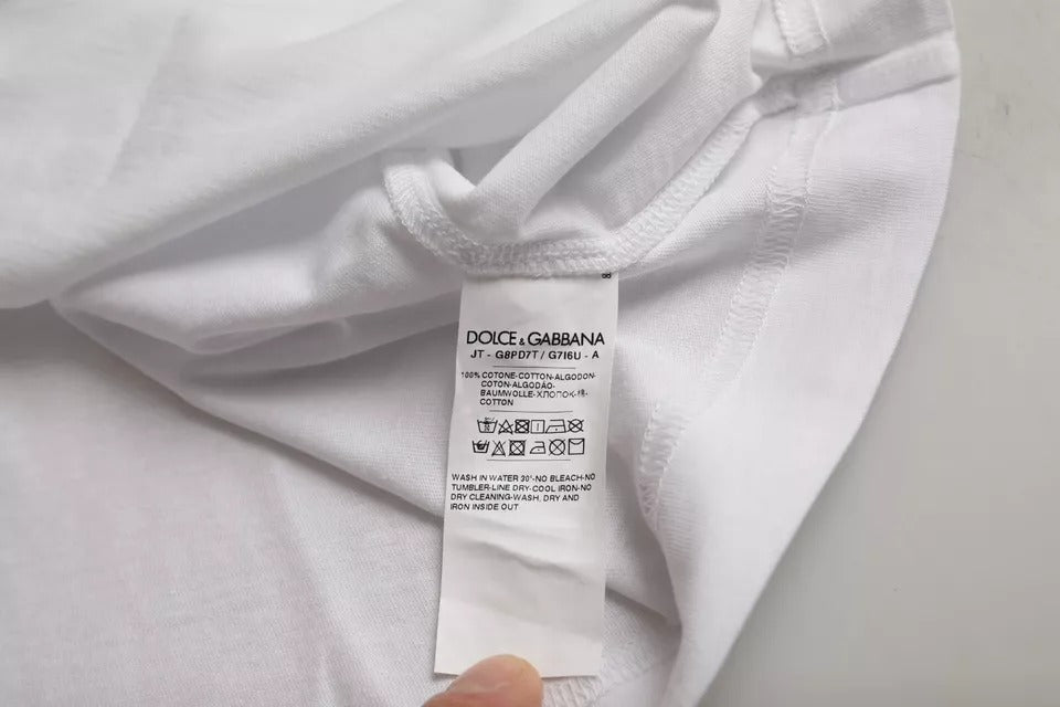 T-shirt blanc à manches courtes et col rond avec logo