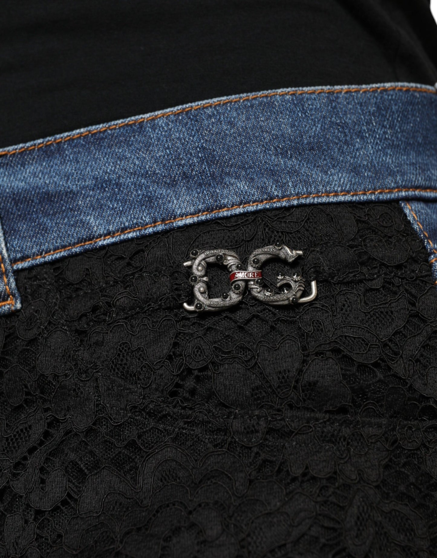Jean skinny noir à dentelle florale sur le devant