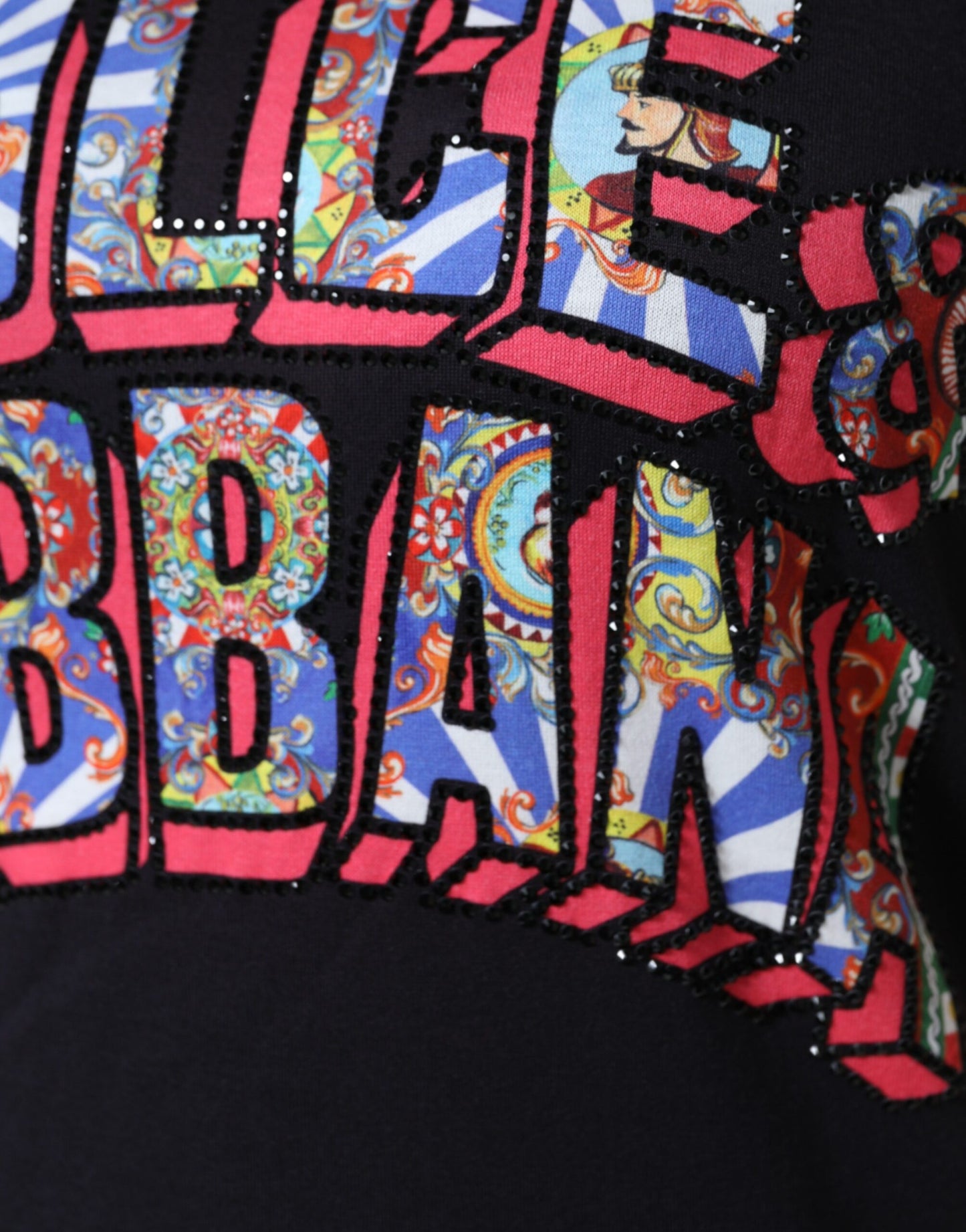 Camiseta de algodón negra con cuello redondo y estampado de logotipo