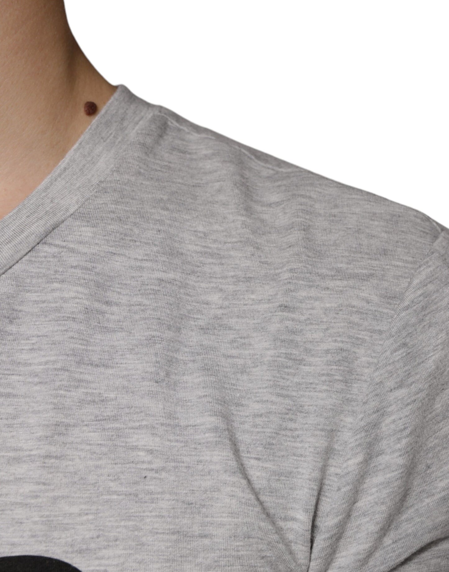 T-shirt ras du cou à manches courtes et logo imprimé gris