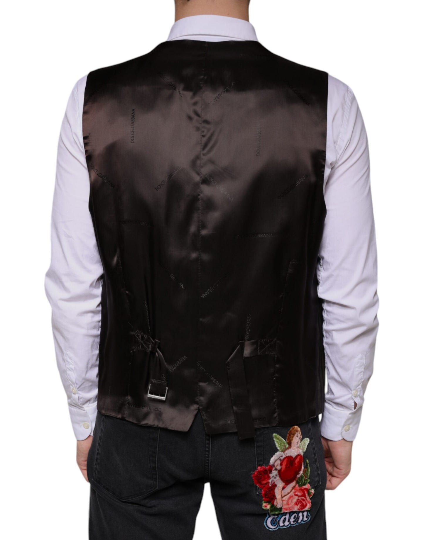 Gilet en coton noir, robe formelle