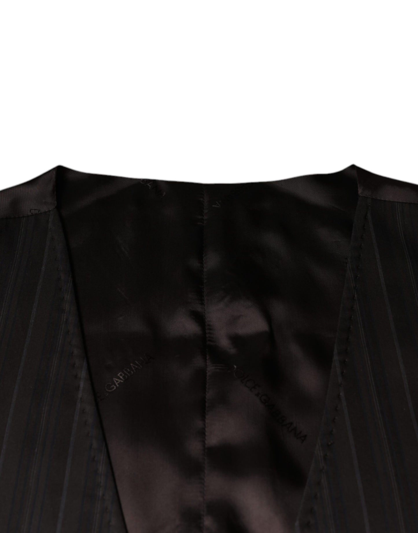 Gilet en coton noir, robe formelle