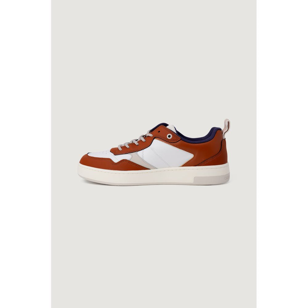 Baskets en cuir marron