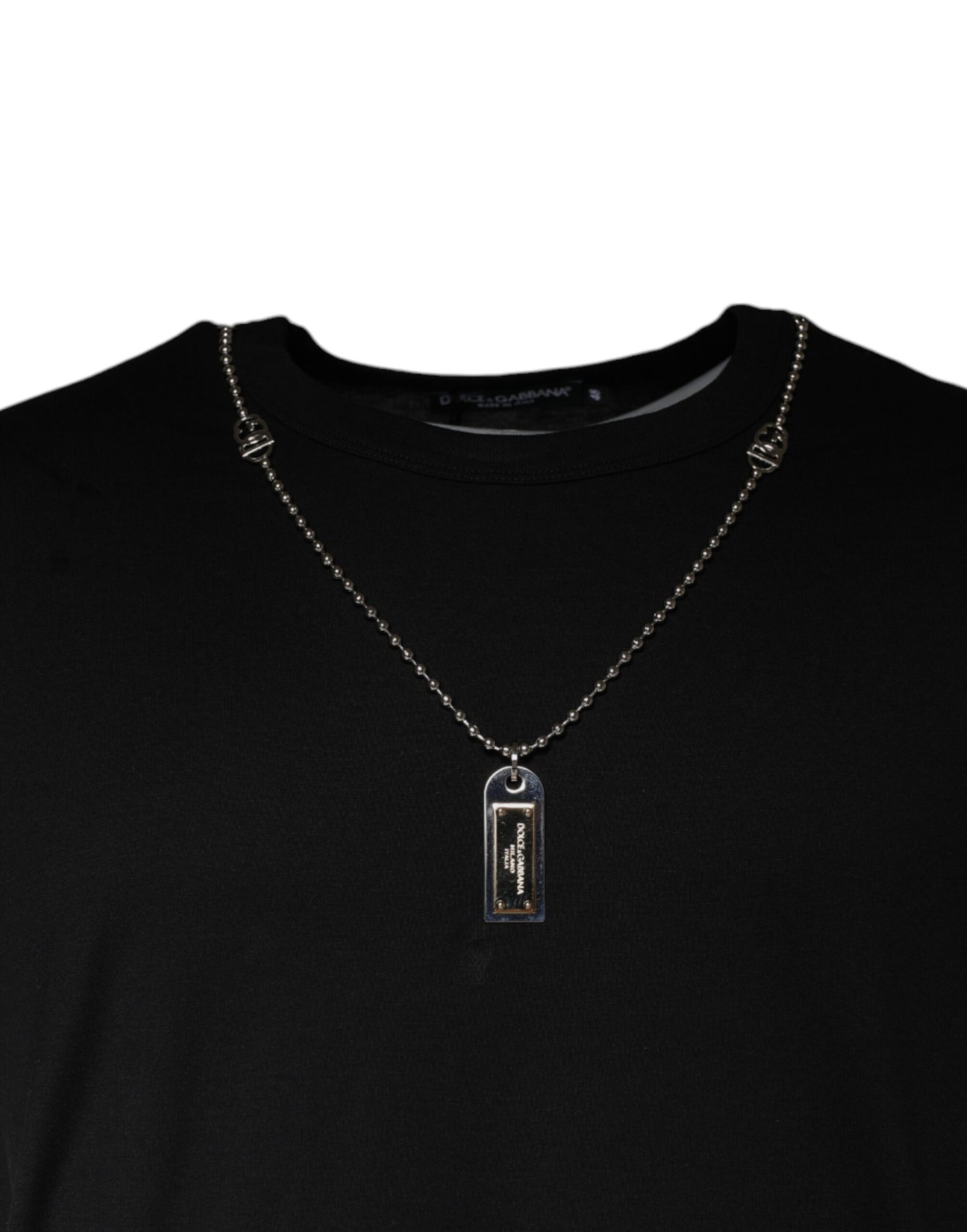 T-shirt en coton noir orné d'un collier