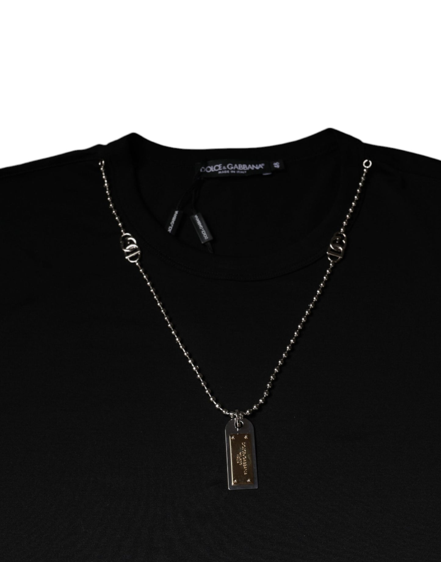 T-shirt en coton noir orné d'un collier