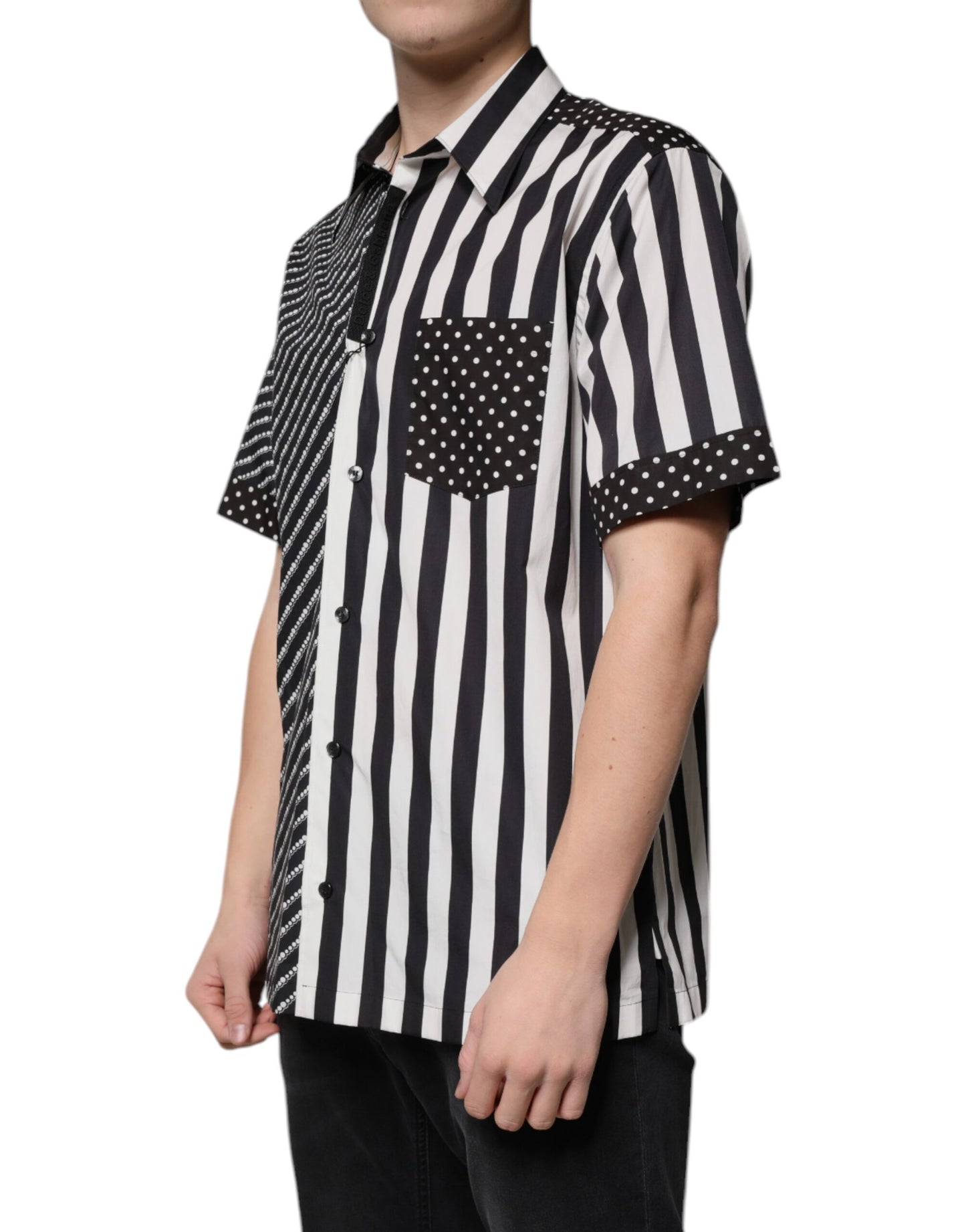 Chemise décontractée boutonnée à rayures noires et blanches