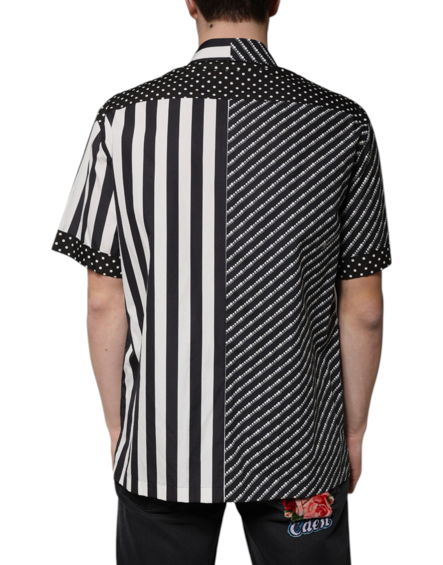 Chemise décontractée boutonnée à rayures noires et blanches