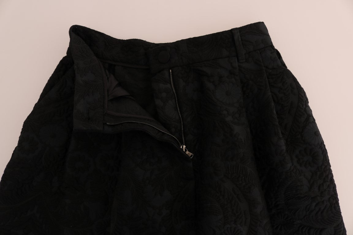 Pantalones cortos capri de cintura alta con brocado negro