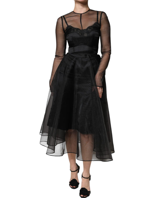 Robe de cocktail mi-longue trapèze en tulle noir