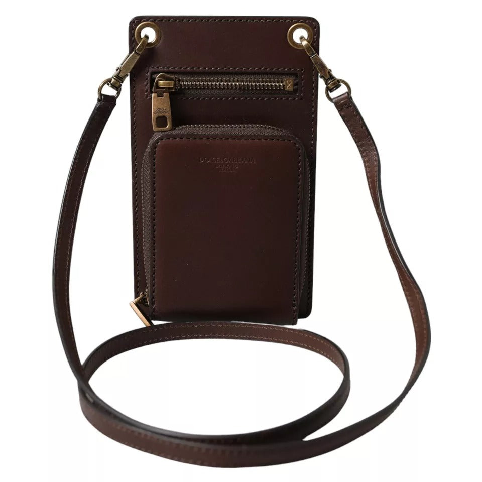 Cartera de piel de becerro marrón con cremallera y logotipo para llevar al hombro y al cuello