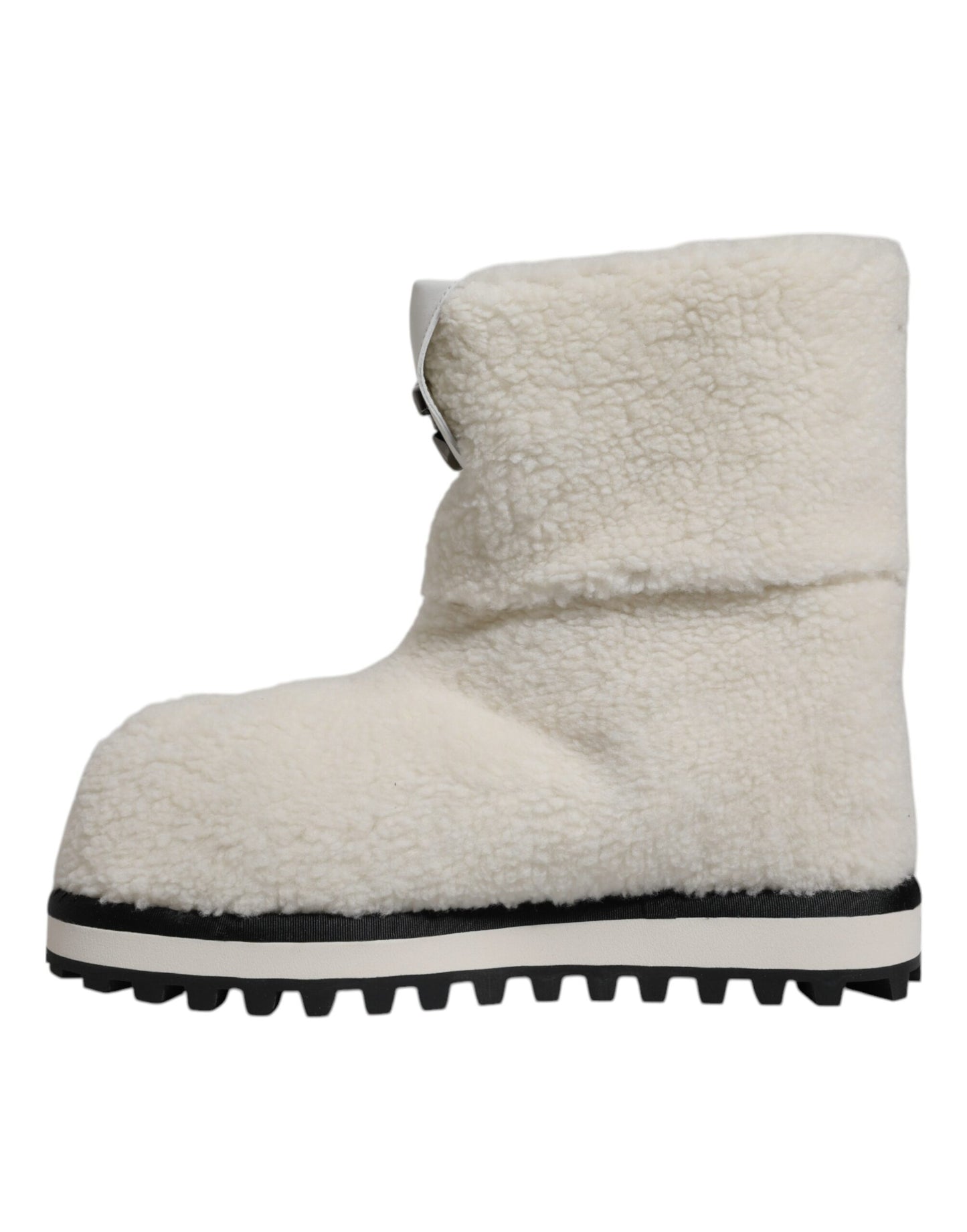 Botas de media pantorrilla acolchadas con logo de felpa blanca