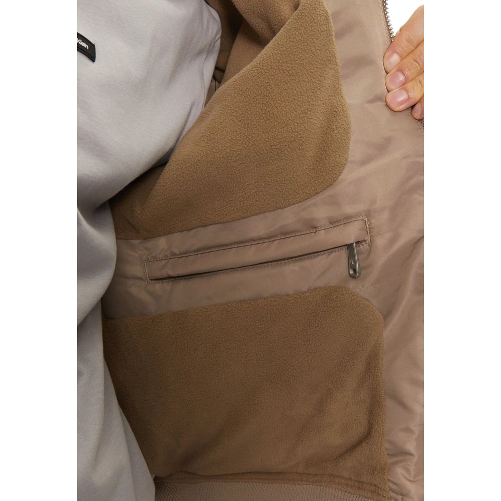 Chaquetas y abrigos de poliamida reciclada beige